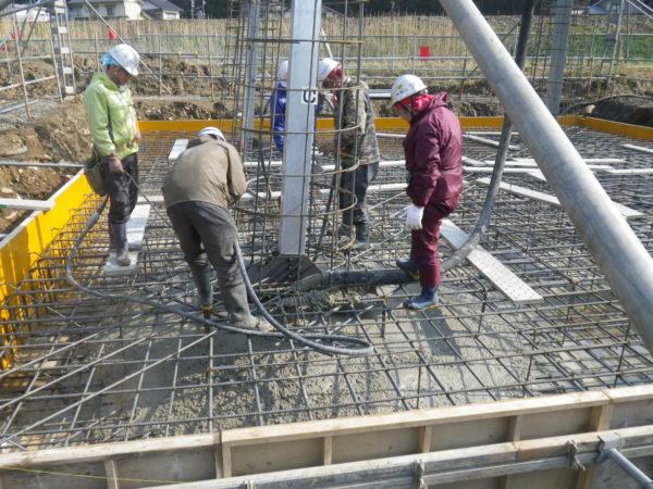 小和清水線鉄塔建替工事No.11号 基礎工事(コンクリート打設)